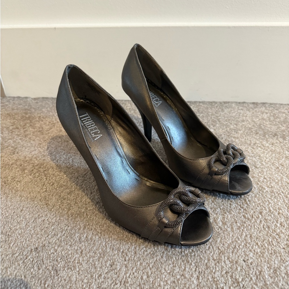 Women's Gray Peep Toe Heels